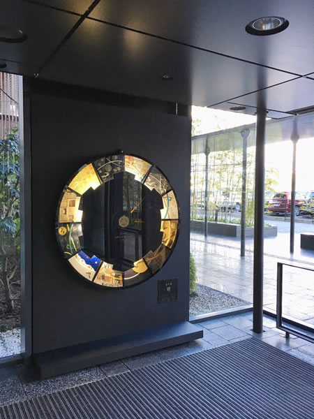 京都市産業技術研究所の創設１００周年を記念して製作された大型時計のモニュメント1b