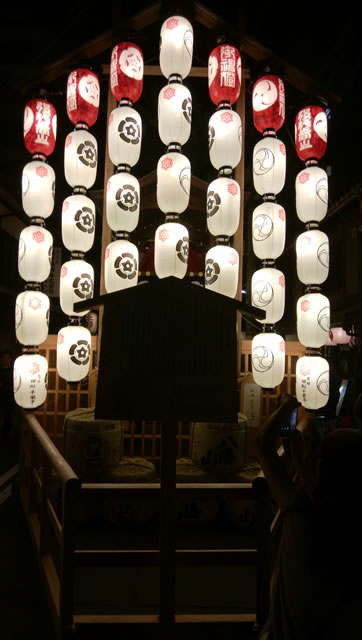放熱性セラミックN‐9Hが祇園祭の山の飾りに採用されました4