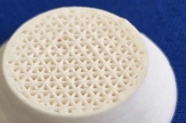 セラミック3Dプリンターでツチノコを製作3